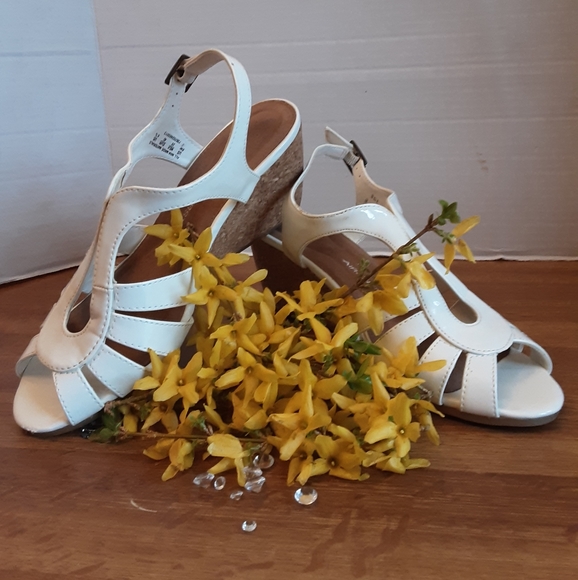 Airstep Shoes - Vintage Airstep Cork Wedge Shoes * Size 8 Wide
